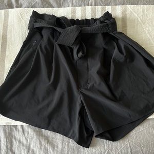 Athleta skyline shorts